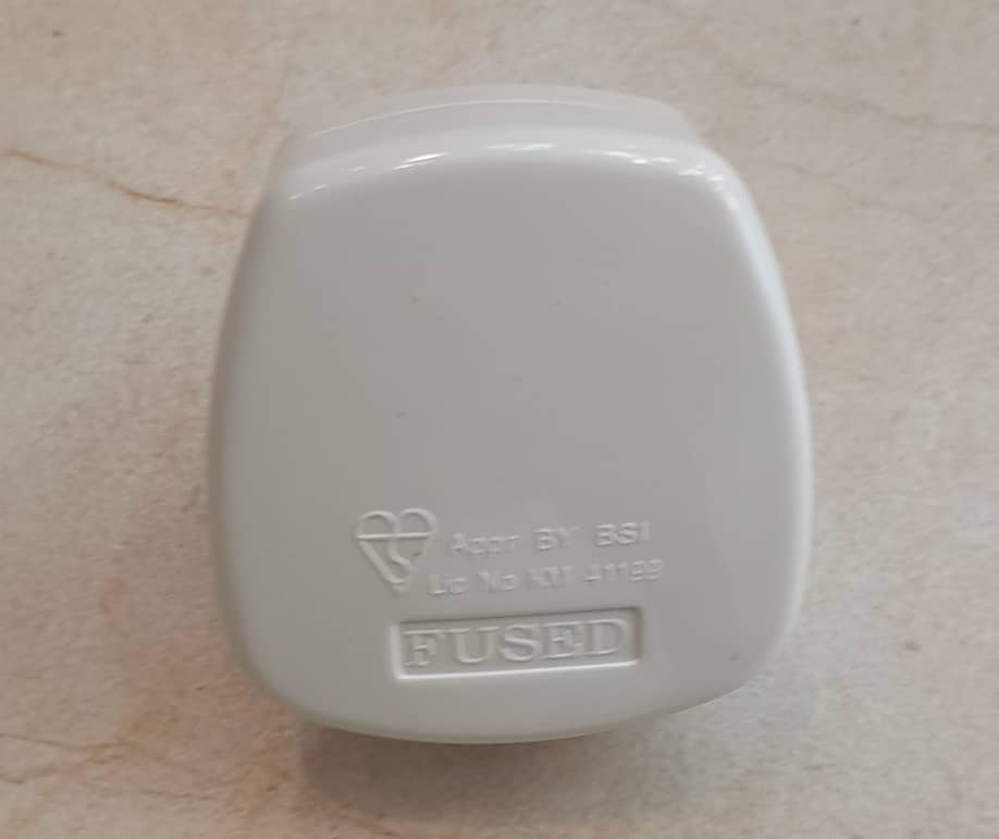 13A plug top LIPER