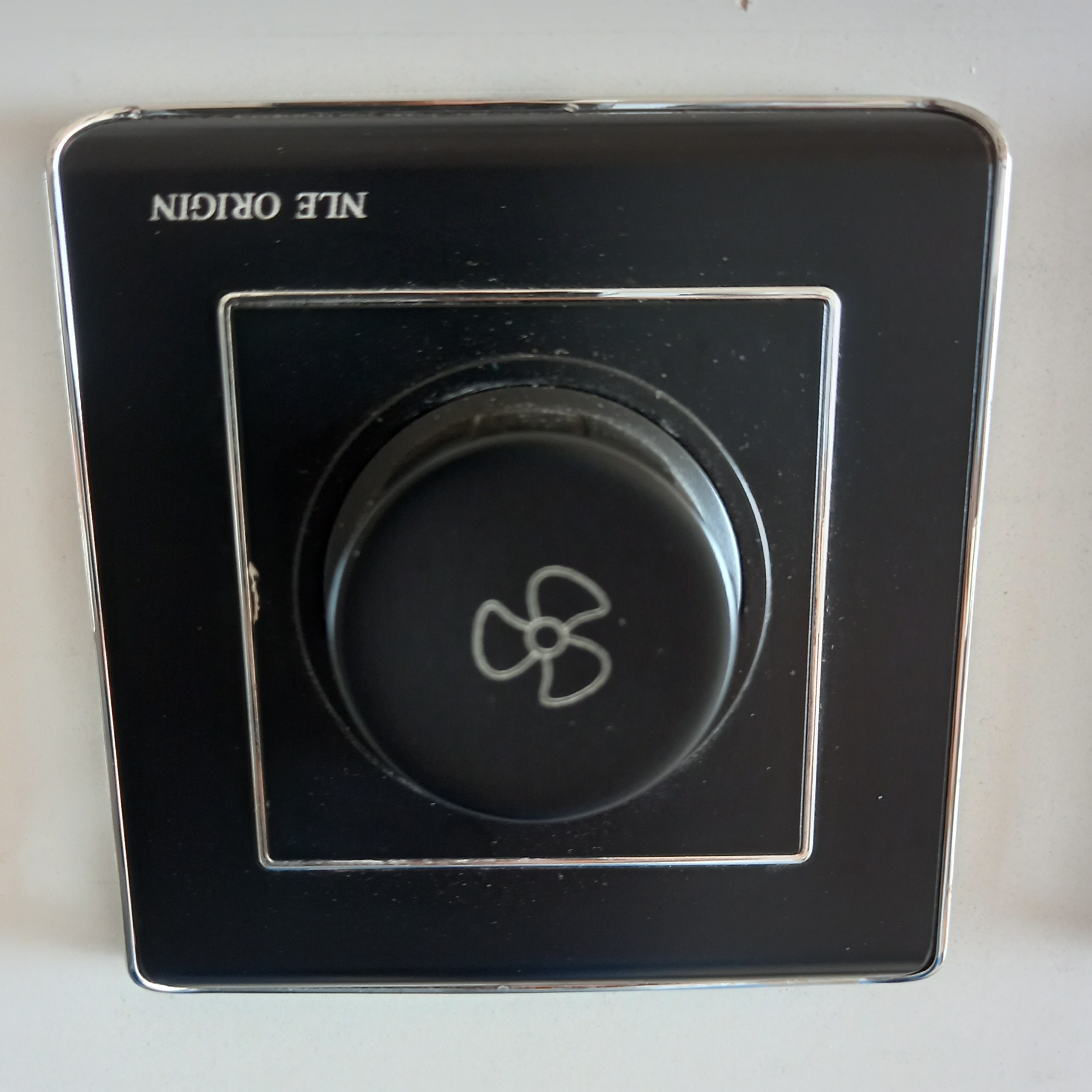 Fan dimmer Nle Black on Black