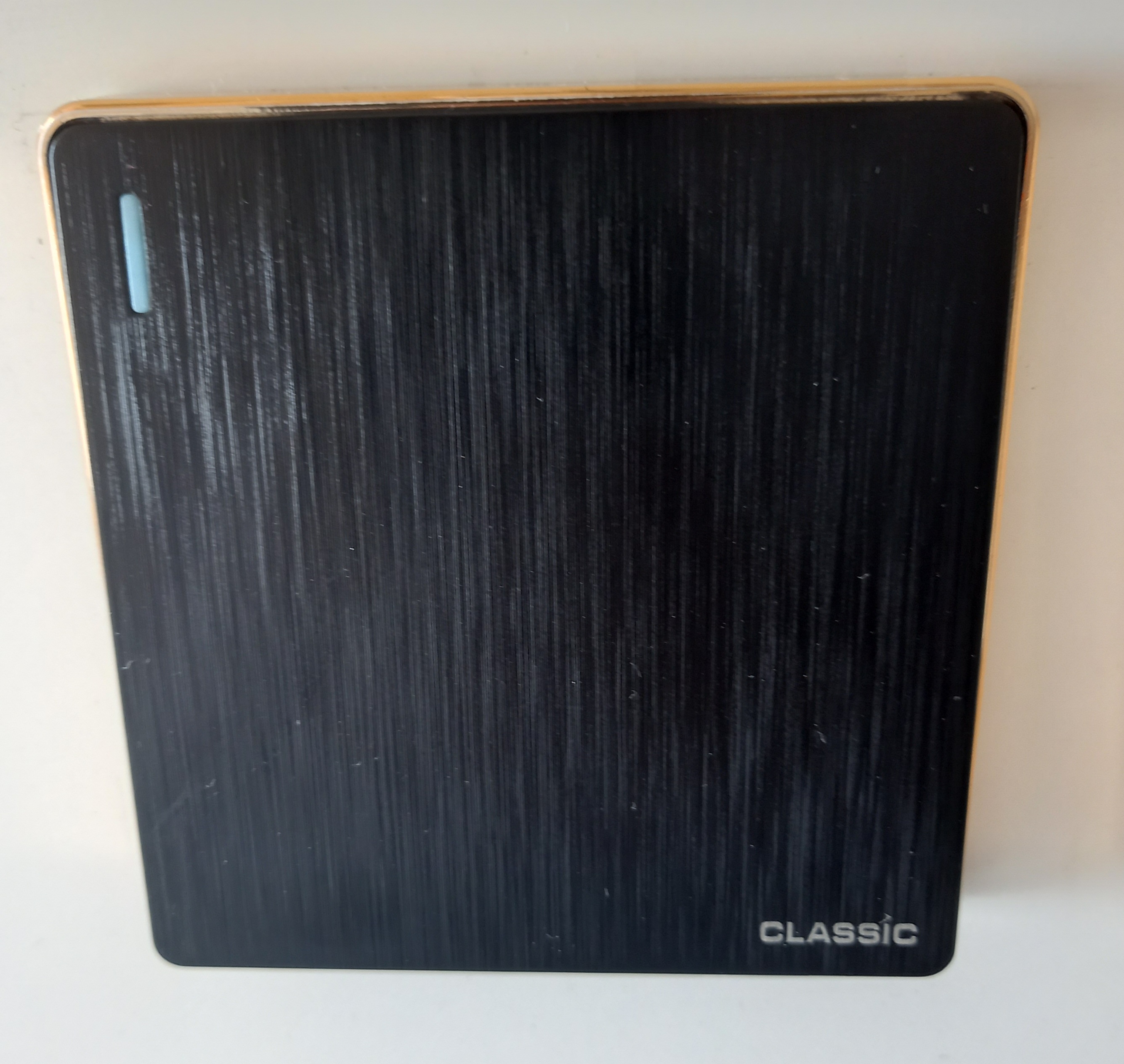 1 gang switch C72 classic black